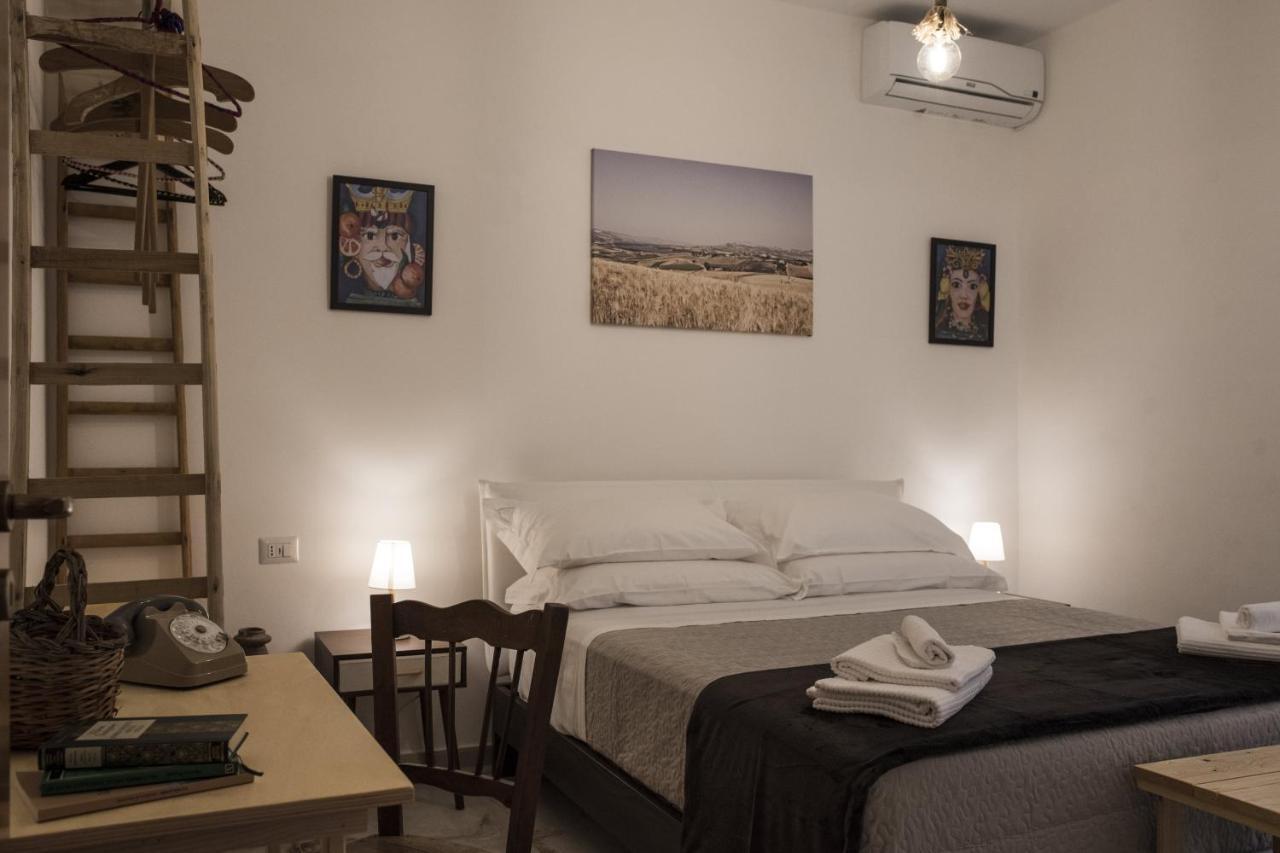 Poggio Vento Country House Hostal Naro Exterior foto