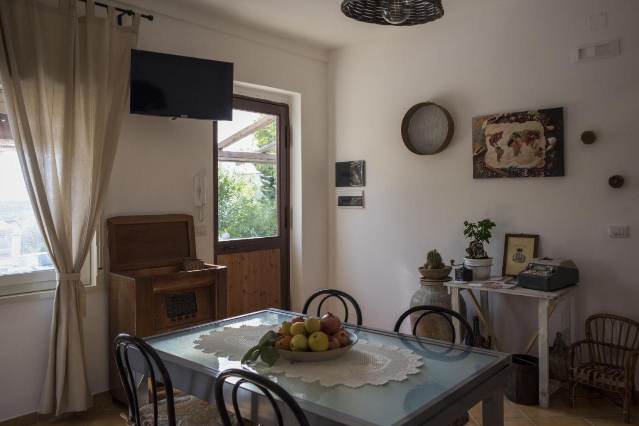 Poggio Vento Country House Hostal Naro Exterior foto