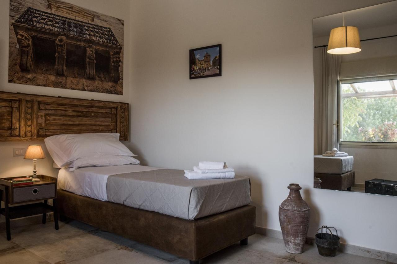 Poggio Vento Country House Hostal Naro Exterior foto